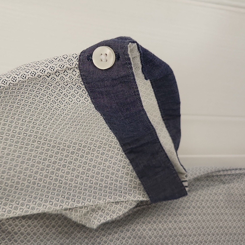 Projek Raw blue and white button down shirt, size large - Picture 4 of 9